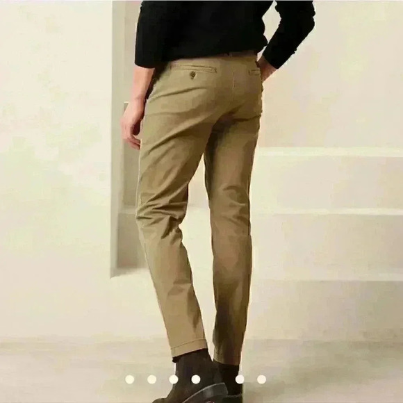 Banana Republic Lived-In Chino Pant - Picture 7 of 11